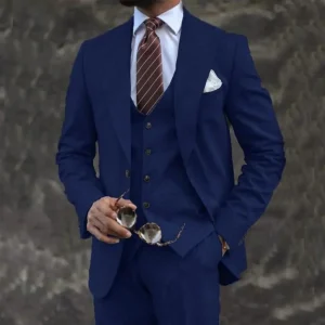 Costume 3 Pièces Invité À Un Mariage Moderne Pour Homme | Sur Mesure